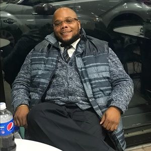 Meet your Posher, Amir